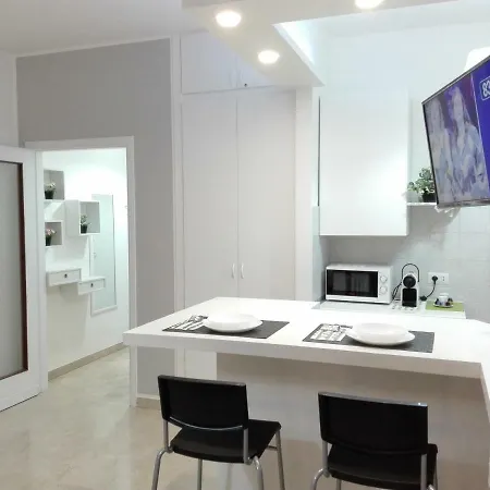 아파트 Mecenate Cozy Flat *